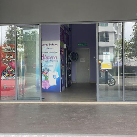 Bangi Almyra Suite Luaran gambar
