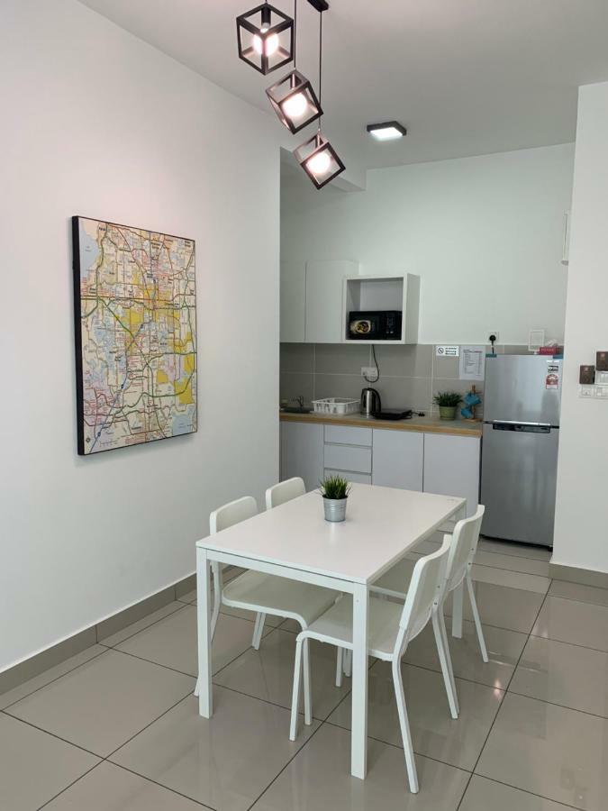 Bangi Almyra Suite Luaran gambar